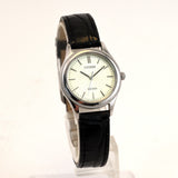 美品 【CITIZEN】 シチズン EXCEED デュラテクト 高精度QUARTZ シルバー文字盤 女性用 レザーベルト 3330-T006701 動作良好
