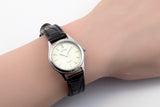 美品 【CITIZEN】 シチズン EXCEED デュラテクト 高精度QUARTZ シルバー文字盤 女性用 レザーベルト 3330-T006701 動作良好